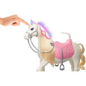Игровой набор Barbie Princess Adventure - Принцесса с мерцающей лошадкой