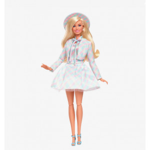 Кукла Barbie The Movie - Марго Робби в роли Барби в клетчатом костюме