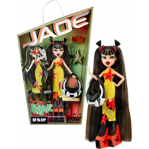 Кукла Bratz x Mowalola Special Edition Designer Jade Fashion Doll with 2 Outfits 