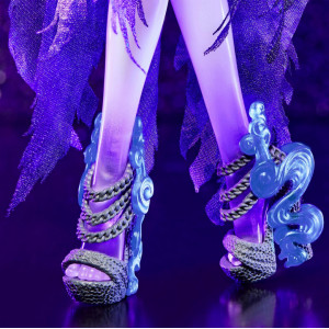 Кукла Monster High Skullector Haunt Couture Midnight Runway Спектра Вондергейст 