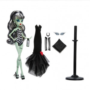 Кукла Monster High Skullector Frankie Stein x Barbie Кукла Monster High Skullector Frankie Stein x Barbie