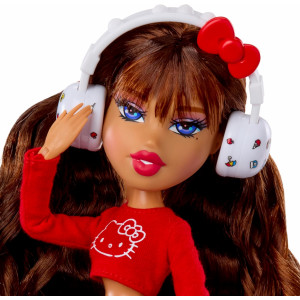 Кукла Bratz x Hello Kitty Yasmin Sanrio Fashion Doll with Accessories