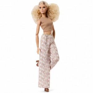 Кукла Barbie Basics 2026 Neutrals Series, Model 07 Кукла Barbie Basics 2026 Neutrals Series, Model 07